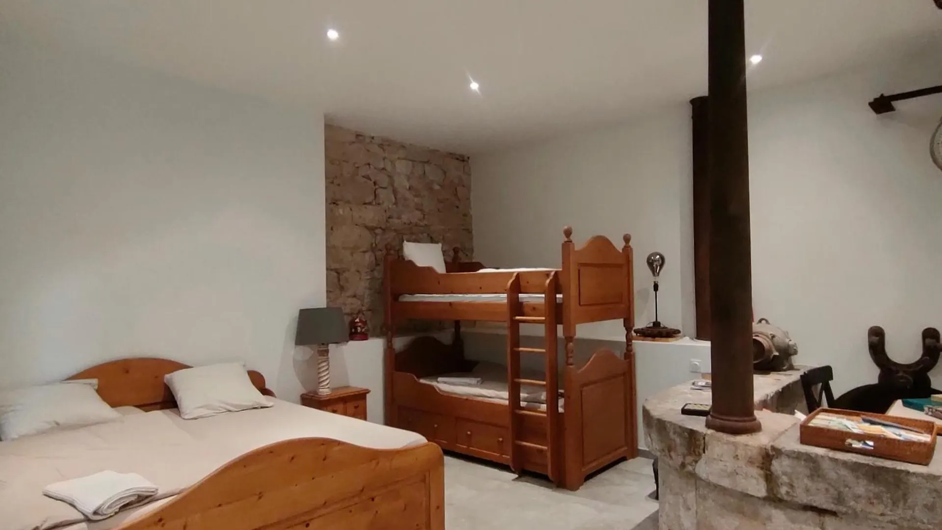 Guest house Gites Du Longevent Appartement Du Moulin Perouges Meximieux